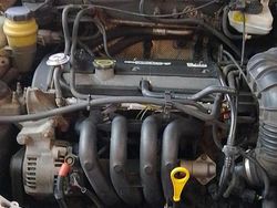 Silber Gebraucht 2001 Ford Focus Kombi | 750 €