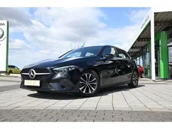 Schwarz Gebraucht 2024 Mercedes A180 Limousine | 27.990 € (Guter Preis)