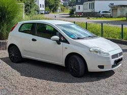 Weiß Gebraucht 2009 Fiat Grande Punto Active Kleinwagen | 1.800 € (Guter Preis)