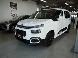 Weiss Gebraucht 2019 Citroën Berlingo Feel Van / Kleinbus | 13.880 € (Guter Preis)