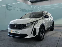 Weiß Gebraucht 2022 Peugeot 5008 Van / Kleinbus | 32.199 € (Fairer Preis)