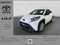 Schneeweiß Neu 2024 Toyota Aygo Business Edition Kleinwagen | 17.290 €