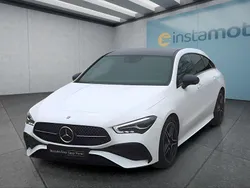Weiß Gebraucht 2023 Mercedes CLA220 Limousine | 45.849 €