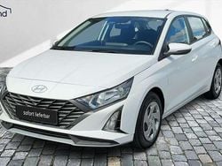 Weiß Neu 2025 Hyundai i20 Comfort Limousine | 16.870 € (Guter Preis)