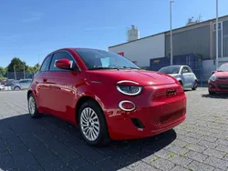 Colore esterno (red vr111/a) Gebraucht 2022 Fiat 500e Red Limousine | 14.470 €