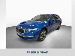 Raceblau metallic Gebraucht 2024 Skoda Octavia Tour Kombi | 37.890 € (Etwas zu teuer)
