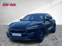 Absolute black (schwarz) Gebraucht 2022 Ford Mustang Mach-E Extended Range SUV | 28.990 € (Superpreis)