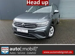 Grau Gebraucht 2023 VW Tiguan Allspace Life SUV | 33.980 € (Guter Preis)