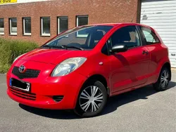 Rot Gebraucht 2007 Toyota Yaris Cool Kleinwagen | 2.450 € (Fairer Preis)