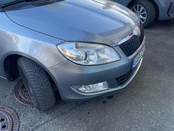 Grau Gebraucht 2010 Skoda Roomster Van / Kleinbus | 1.100 € (Guter Preis)