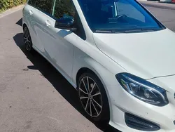 Weiß Gebraucht 2018 Mercedes B200 Van / Kleinbus | 19.000 € (Fairer Preis)
