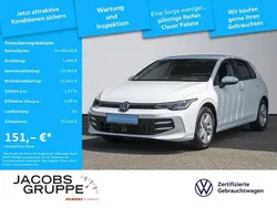Weiß Gebraucht 2024 VW Golf VIII Life Limousine | 24.980 € (Guter Preis)