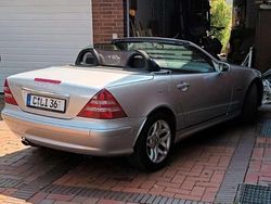 Silber Gebraucht 2003 Mercedes SLK200 Edition Cabrio | 11.990 €