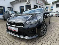 Black pearl Gebraucht 2019 Kia ProCeed GT-Line Kleinwagen | 17.949 € (Etwas zu teuer)