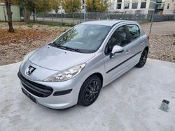 Grau Gebraucht 2008 Peugeot 207 Tendance Limousine | 2.699 € (Etwas zu teuer)