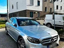 Grau Gebraucht 2019 Mercedes E200 AMG line Limousine | 30.650 € (Guter Preis)
