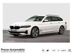 Weiß Gebraucht 2023 BMW 520 Kombi | 34.490 € (Guter Preis)