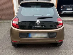 Braun Gebraucht 2016 Renault Twingo Life Kleinwagen | 6.800 € (Fairer Preis)