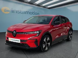 Rot Gebraucht 2022 Renault Mégane Limousine | 25.599 € (Fairer Preis)