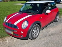 Rot Gebraucht 2005 Mini Cooper Kleinwagen | 2.250 €