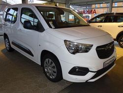 Weiß Gebraucht 2021 Opel Combo Life Edition Van / Kleinbus | 17.977 € (Fairer Preis)