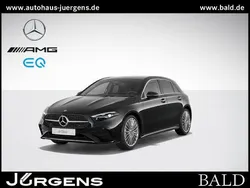 Kosmosschwarz metallic Gebraucht 2024 Mercedes A180 AMG Limousine | 32.770 € (Fairer Preis)