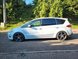 Weiß Gebraucht 2013 Ford S-MAX Titanium Van / Kleinbus | 8.499 € (Fairer Preis)