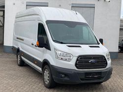Weiß Gebraucht 2017 Ford Transit Van / Kleinbus | 14.900 € (Fairer Preis)