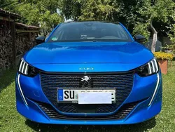 Blau Gebraucht 2023 Peugeot e-208 GTi Kleinwagen | 22.700 € (Fairer Preis)