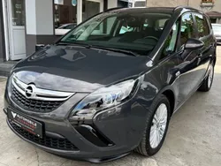 Grau Gebraucht 2013 Opel Zafira Tourer Active Van / Kleinbus | 4.999 € (Guter Preis)