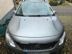 Silber Gebraucht 2016 Peugeot 2008 SUV | 5.800 € (Superpreis)
