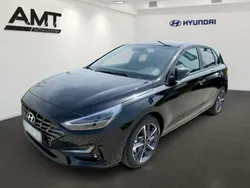Schwarz Gebraucht 2024 Hyundai i30 Advantage Limousine | 22.800 € (Fairer Preis)