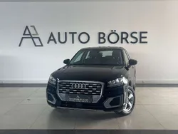 Brillantschwarz Gebraucht 2020 Audi Q2 Advanced SUV | 18.490 € (Guter Preis)