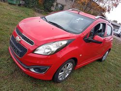 Rot Gebraucht 2013 Chevrolet Spark Kleinwagen | 3.500 € (Etwas zu teuer)
