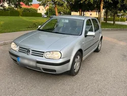 Silber Gebraucht 2001 VW Golf IV Kleinwagen | 500 € (Superpreis)
