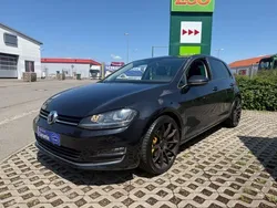 Schwarz Gebraucht 2016 VW Golf VII Highline Limousine | 10.980 € (Guter Preis)