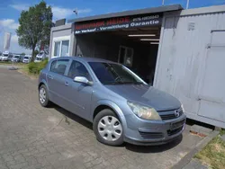 Silber Gebraucht 2004 Opel Astra Cosmo Limousine | 2.790 € (Etwas zu teuer)