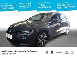 Grau Gebraucht 2022 VW Golf VIII Style Limousine | 21.930 € (Superpreis)