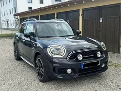 Grau Gebraucht 2017 Mini Cooper SD Countryman SUV | 14.999 €