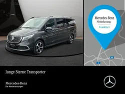 Grau Gebraucht 2022 Mercedes EQV300 Van / Kleinbus | 42.990 € (Fairer Preis)