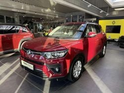 Cherry red metallic (rot) Gebraucht 2020 Ssangyong (KGM) Tivoli SUV | 12.990 €
