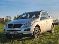 Silber Gebraucht 2006 Mercedes ML280 SUV | 7.900 €