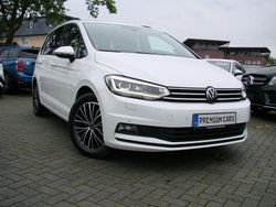 Pure white Gebraucht 2024 VW Touran Comfortline Van / Kleinbus | 30.980 € (Guter Preis)