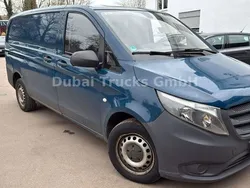 Blau Gebraucht 2015 Mercedes Vito Van / Kleinbus | 7.140 €