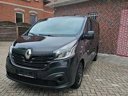 Schwarz Gebraucht 2016 Renault Trafic Van | 7.999 € (Guter Preis)