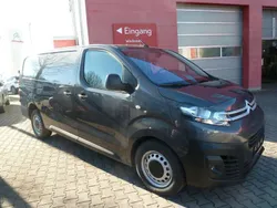 Platinumgrau metallic Neu 2024 Citroën Jumpy Van / Kleinbus | 31.800 € (Etwas zu teuer)