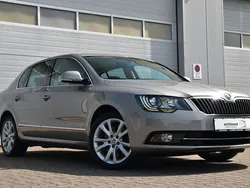 Beige Gebraucht 2015 Skoda Superb Elegance Limousine | 12.999 € (Etwas zu teuer)