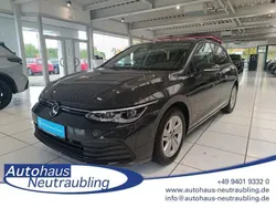 Uranograu Gebraucht 2023 VW Golf VIII Life Limousine | 21.290 € (Guter Preis)