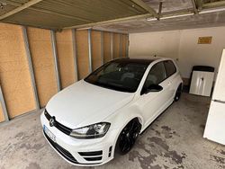 Weiß Gebraucht 2014 VW Golf Coupé | 28.000 €