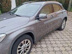 Grau Gebraucht 2017 Mercedes GLA220 SUV | 22.900 € (Fairer Preis)